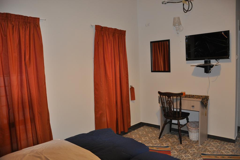 Al-Hakim Boutique Hotel Old Town Назарет Номер фото